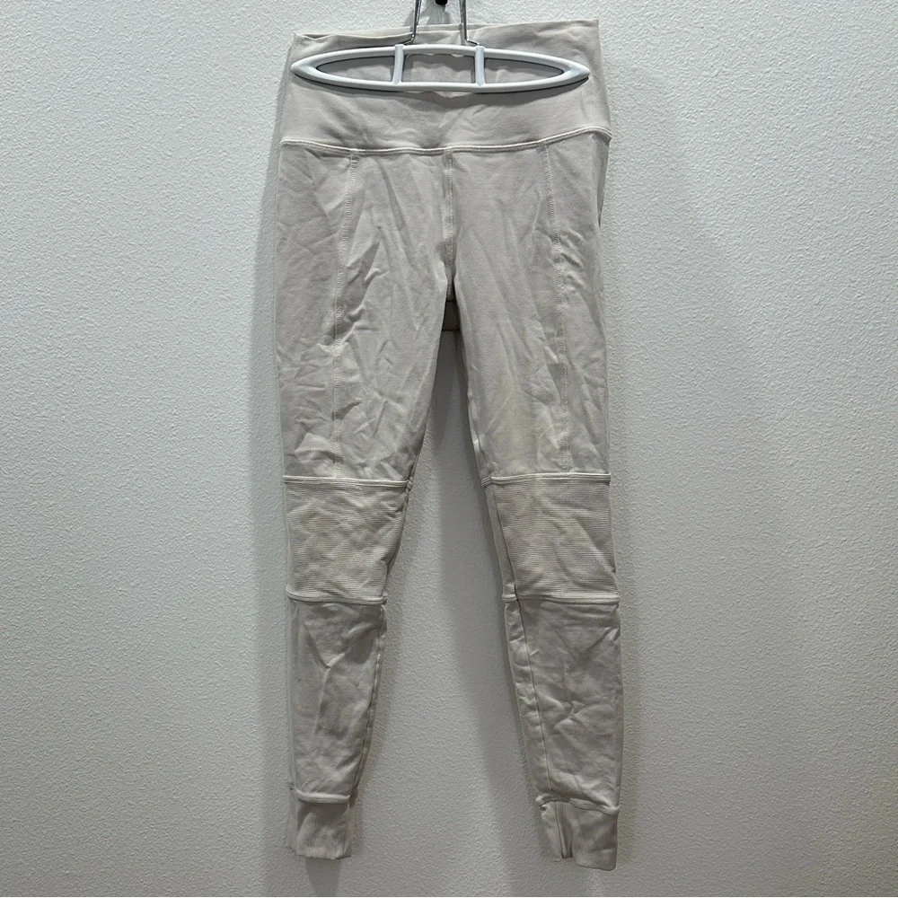 ALO Yoga Cream Avenue high waist Leggings in Bone size small GUC